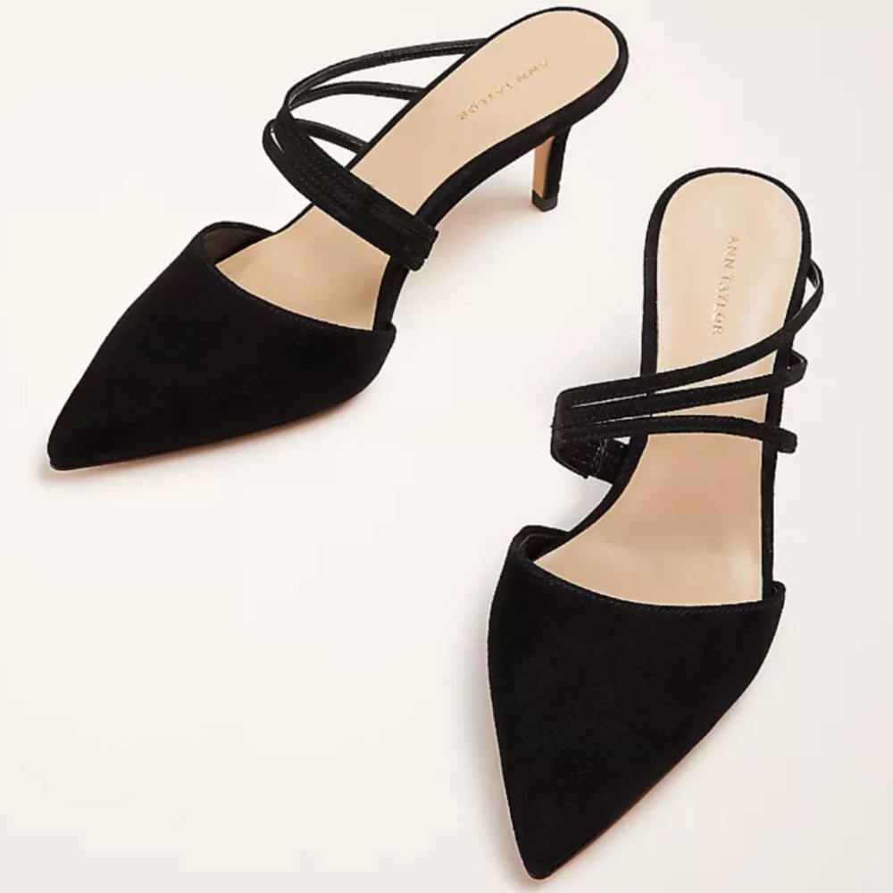 NWT Ann Taylor Black Amabella Strappy Suede Mule Pumps Size 10